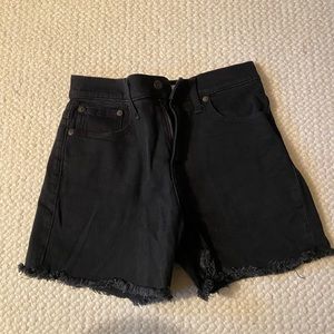 Madewell Short Raw Edge Denim size 24